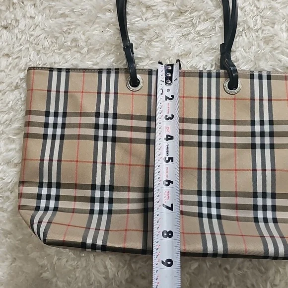 🔥Authentic Vintage Burberry Tan and Black Checkered Tote Bag - Picture 9 of 11